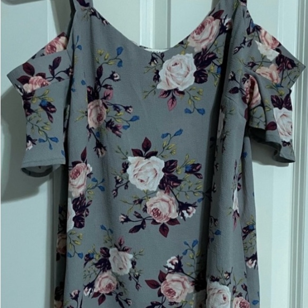 Floral Cold Shoulder Top